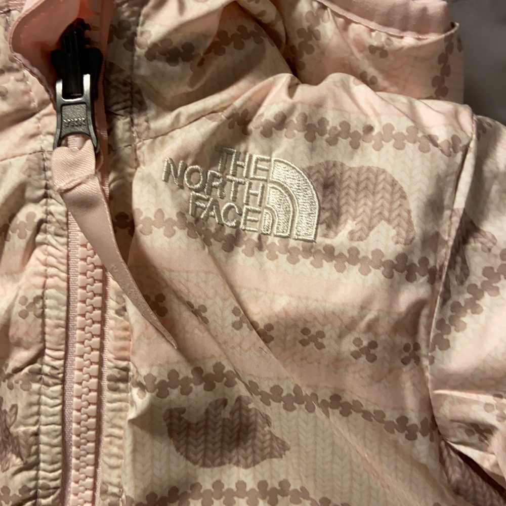 New without tags north face snow suit size 3-6